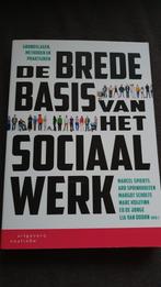 Margot Scholte - De brede basis van het sociaal werk, Boeken, Studieboeken en Cursussen, Ophalen of Verzenden, Zo goed als nieuw