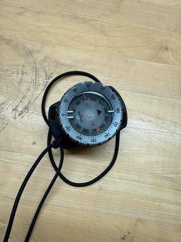 Suunto Duikerskompas beschikbaar voor biedingen