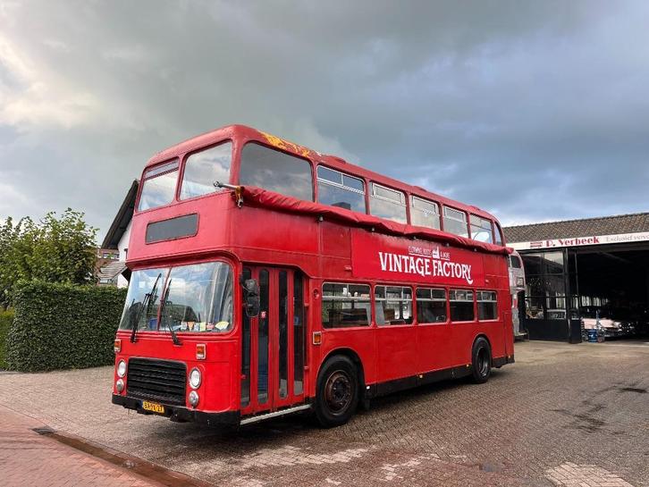 engelse dubbeldekker bus foodtruck camper tinyhouse oldtimer, Auto's, Vrachtwagens, Bedrijf, Overige merken, Diesel, Automaat