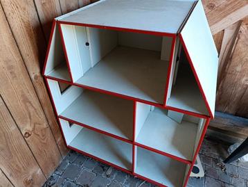 Zeer groot poppenhuis! beschikbaar voor biedingen
