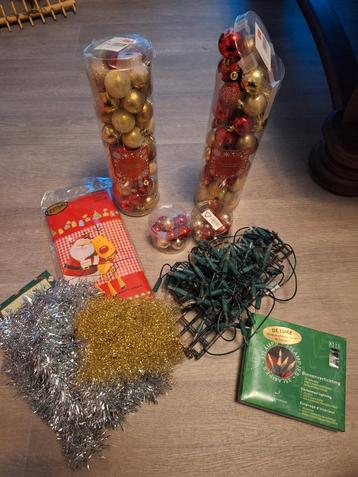 Verschillende kerstitems beschikbaar voor biedingen