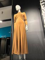 Dames gedrapeerde halter lange maxi jurk ruches camel XS, Bruin, Ophalen of Verzenden, Zo goed als nieuw, Maat 34 (XS) of kleiner