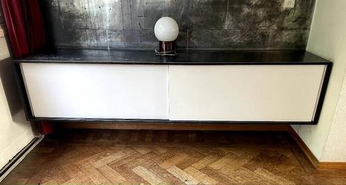 1950! DUTCH DESIGN Pastoe wand kast VINTAGE! L237xB49xH50, Huis en Inrichting, Kasten | Dressoirs, Gebruikt, 200 cm of meer, 25 tot 50 cm