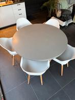 Ronde tuintafel met 5 stoelen(zijn geen stoelen voor buiten), Huis en Inrichting, Tafels | Eettafels, Ophalen, Kunststof, 100 tot 150 cm