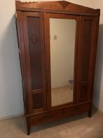 Antieke linnenkast met houtsnijwerk 205 cm, 130 cm, 55 cm, Antiek en Kunst, Antiek | Meubels | Kasten, Ophalen of Verzenden
