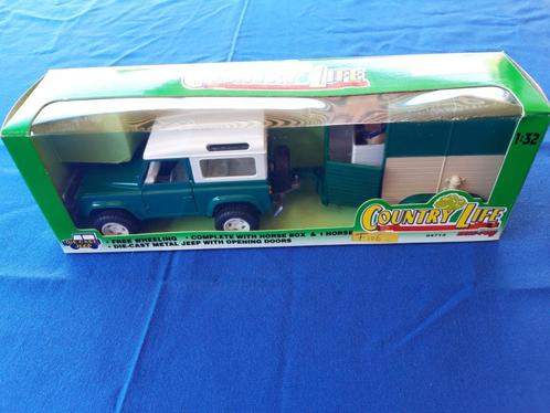 Land Rover Defender 90 met paardentrailer - New Ray 1:32 -, Hobby en Vrije tijd, Modelauto's | 1:32, Nieuw, Auto, Overige merken