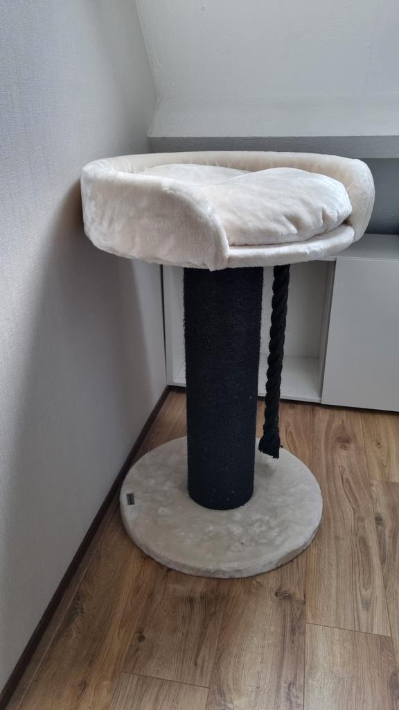 BeezTees Tura Krabpaal - Crème - 60 x 60 x 100, Dieren en Toebehoren, Krabmeubelen, Krabpaal, Ophalen