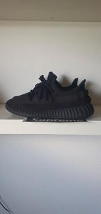 Adidas Yeezy Boost 350 V2 'Onyx' - 44 ⅔, Kleding | Heren, Schoenen, Ophalen of Verzenden, Zo goed als nieuw, Zwart
