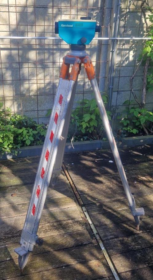 Kernlevel waterpas instrument met 3 poot en koffer IGST, Doe-het-zelf en Verbouw, Meetapparatuur, Gebruikt, Ophalen of Verzenden