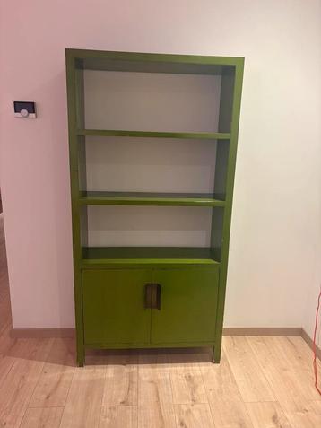 Groene chinese kast