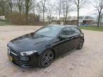 Mercedes-Benz A-Klasse A 180 136pk 7G-DCT 2019 Zwart, Auto's, 65 €/maand, 136 pk, 4 cilinders, Zwart