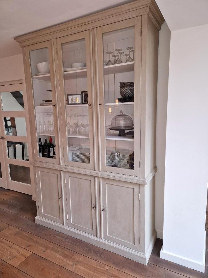 Vitrinekast of buffetkast 243x160cm taupe oud grijs, Huis en Inrichting, Kasten | Vitrinekasten, Zo goed als nieuw, 200 cm of meer
