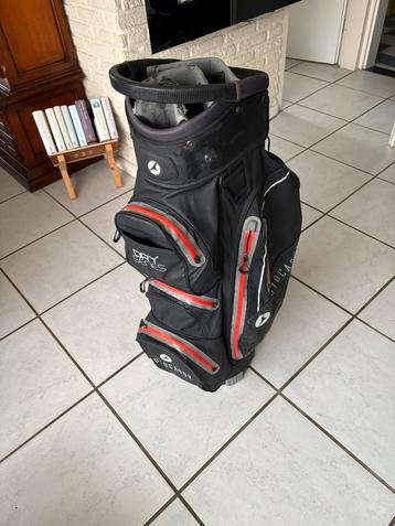 Motocaddy Dry series cardbag beschikbaar voor biedingen