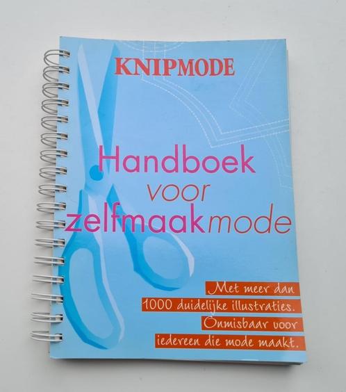 Knip Mode M4480: Handboek voor de Zelfmaakmode v.a. 16+, Boeken, Hobby en Vrije tijd, Zo goed als nieuw, Borduren en Naaien, Geschikt voor kinderen