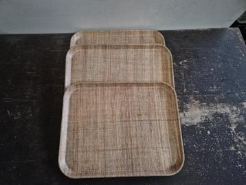 Dienblad melamine met motief 2 stuks 455x355mn €7,50 p.st. beschikbaar voor biedingen