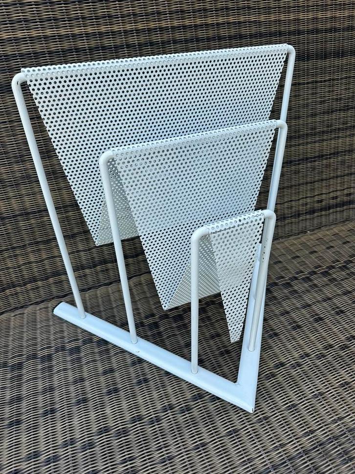 Design Lectuurrek MARKUS BÖRGENS Vintage Magazine Rack, Huis en Inrichting, Woonaccessoires | Krantenbakken en Lectuurbakken, Zo goed als nieuw