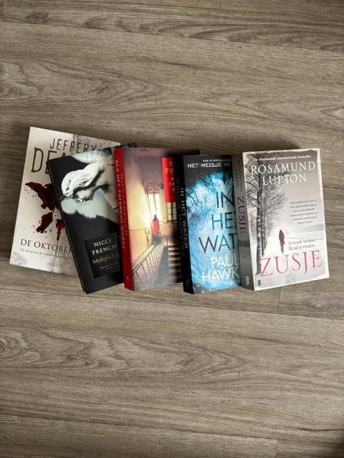 thrillers 5 stuks, Boeken, Thrillers, Zo goed als nieuw, Nederland, Ophalen of Verzenden