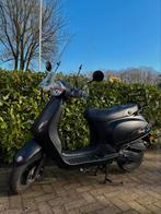 GTS Toscana Pure Scooter, Fietsen en Brommers, Ophalen, Zo goed als nieuw, Benzine, Overige merken