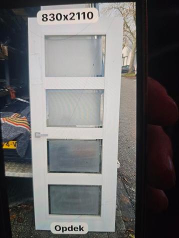 Nieuwe Opdek Binnendeur met Glas beschikbaar voor biedingen