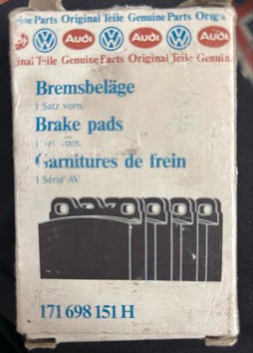 VW Audi Remblokken Set - NOS beschikbaar voor biedingen