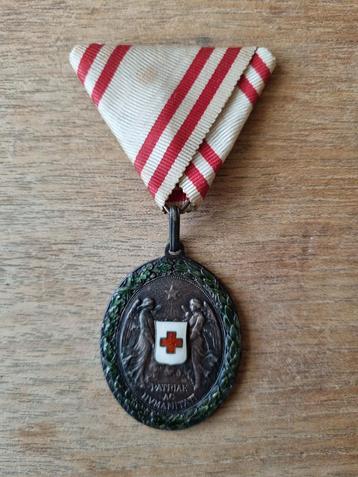 Oude Medaille - Rode Kruis beschikbaar voor biedingen