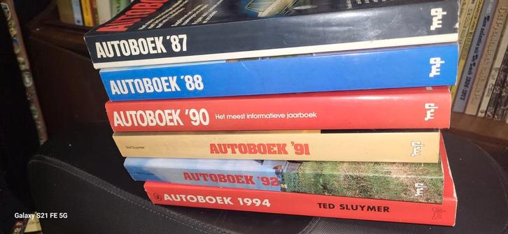 Autoboeken collectie '87-'94, Boeken, Auto's | Boeken, Gelezen, Algemeen, Ophalen