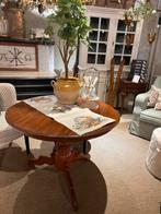 Oude Houten ronde tafel, eettafel, side tabel, rond,, Ophalen