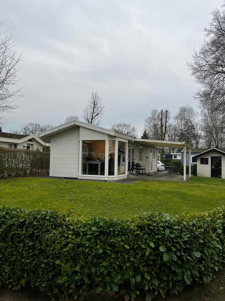 Gezellig 4-persoons chalet op eigen grond, Huizen en Kamers, Recreatiewoningen te koop, Limburg, Chalet
