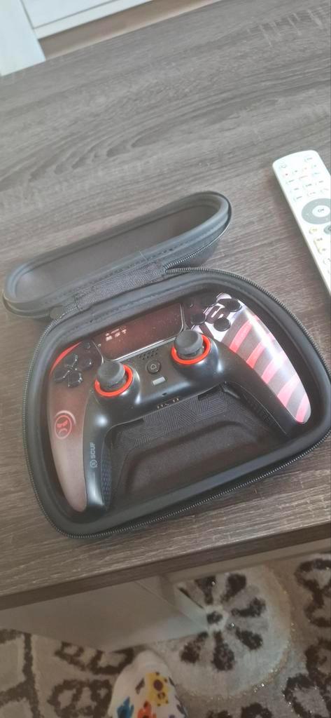 Scuf Gaming Controller - Dr Disrespect Editie, Spelcomputers en Games, Spelcomputers | Overige, Zo goed als nieuw, Ophalen of Verzenden