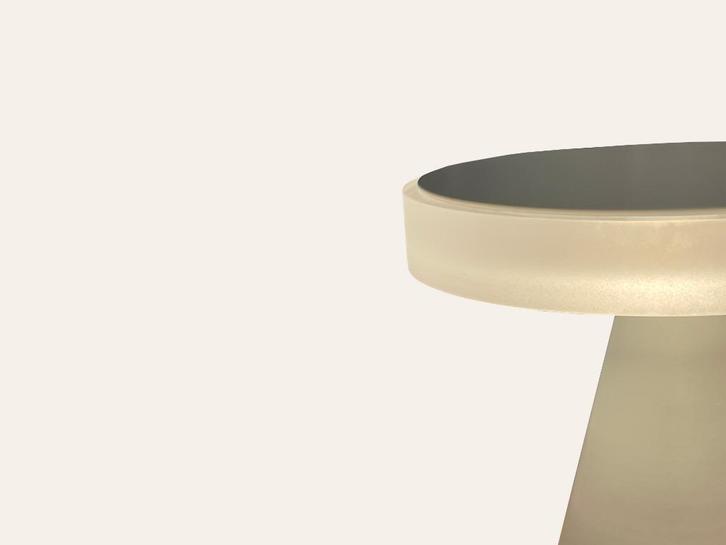 Fabas Luce Neutra bij TheReSales, Huis en Inrichting, Lampen | Tafellampen, Zo goed als nieuw, Minder dan 50 cm, Kunststof, Metaal