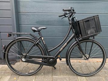 Zeer nette Cortina transportfiets damesfiets 3versn handrem beschikbaar voor biedingen