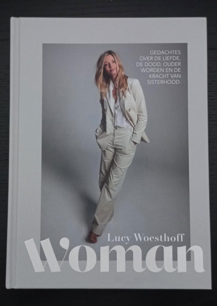 Lucy Woesthoff - Woman, Boeken, Mode, Zo goed als nieuw, Mode algemeen, Ophalen of Verzenden