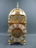 Engelse tafellantaarnklok, Antiek en Kunst, Ophalen of Verzenden