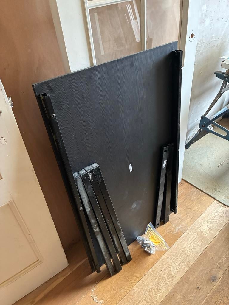 Bureau Tarendo (Ikea) - Zwart, Ophalen, Gebruikt, 100 tot 150 cm, 50 tot 100 cm