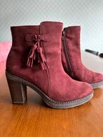 Gabor enkellaarsjes bordeaux suède, maat 37, Lage of Enkellaarzen, Gabor, Ophalen of Verzenden, Zo goed als nieuw