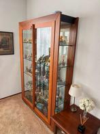 Prachtige kersenhouten vitrinekast, Ophalen, Kersenhout, 150 tot 200 cm, 25 tot 50 cm