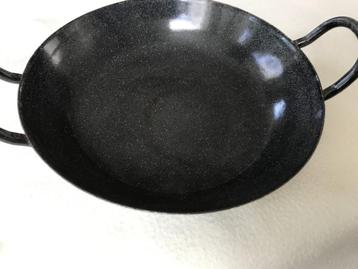 Koekenpannetje antiek speelgoed beschikbaar voor biedingen