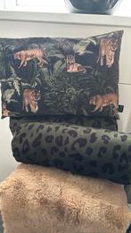 Mooie kussens groen, Ophalen of Verzenden, Zo goed als nieuw, Zwart, Rechthoekig