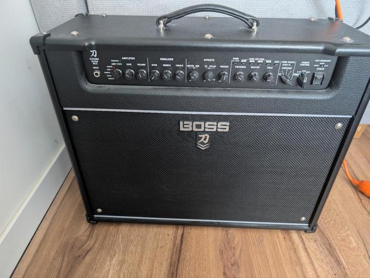 Boss Katana Artist MkII + Footswitch – Topstaat!, Muziek en Instrumenten, Versterkers | Bas en Gitaar, Zo goed als nieuw, Ophalen