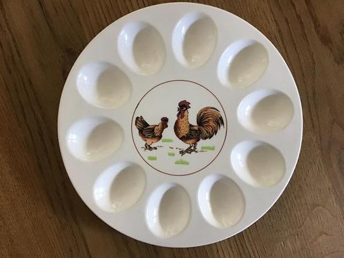 Eierbord. Serveer Schaal voor 10 eieren., Huis en Inrichting, Keuken | Servies, Bord(en), Overige stijlen, Ophalen of Verzenden