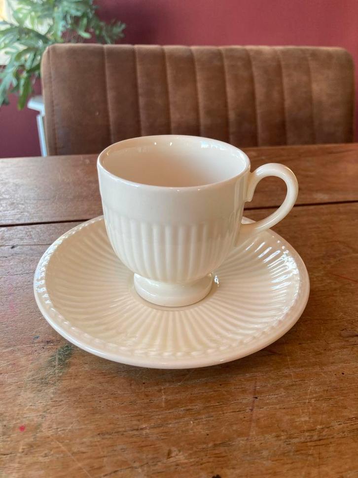4 Wedgwood Espresso Kopjes met Schotel - Onbeschadigd, Huis en Inrichting, Keuken | Servies, Zo goed als nieuw, Kop(pen) en/of Schotel(s)