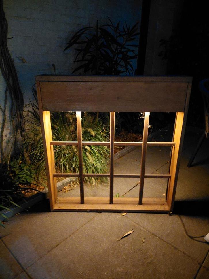 Hardhouten verlichte tuinhekje, Tuin en Terras, Buitenverlichting, Gebruikt, Staande lamp, Hout, Minder dan 50 watt, Netvoeding