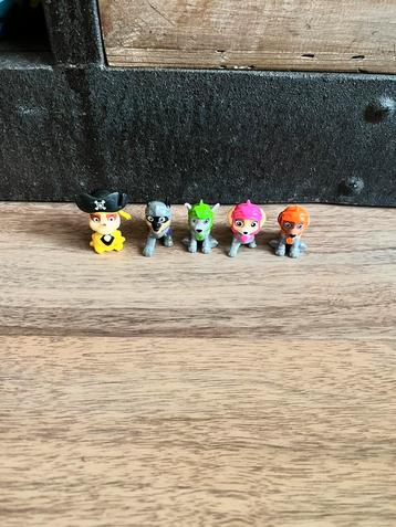 5x Paw Patrol Rescue Knights / Pirate Pups beschikbaar voor biedingen