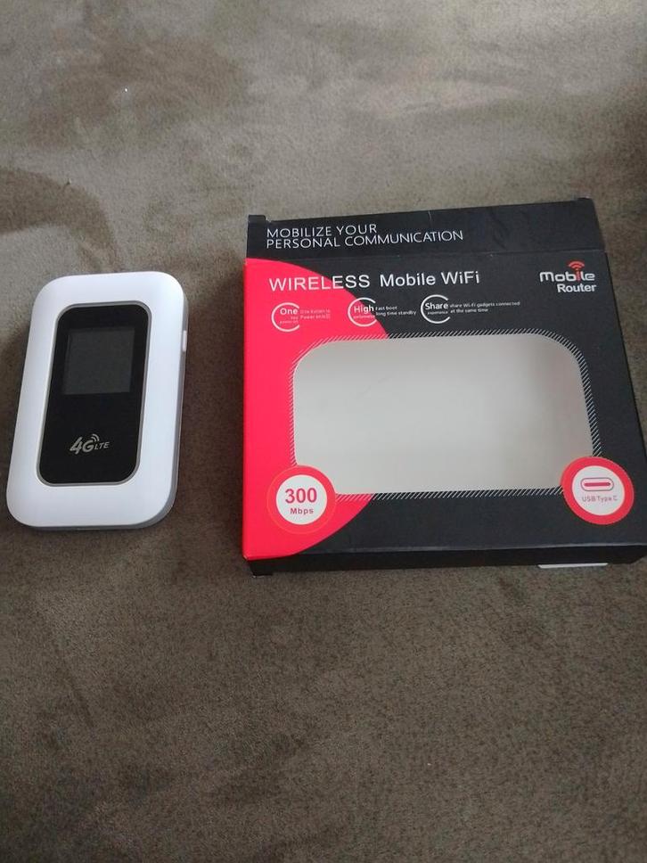 Mifi Router - Draagbare Wifi Router, Computers en Software, Routers en Modems, Zo goed als nieuw, Router, Ophalen of Verzenden