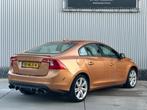 Volvo S60 2.0T Intro Edition 203 pk, Navigatie, Climate cont, Auto's, Volvo, Euro 5, Parkeersensor, 4 cilinders, Bruin