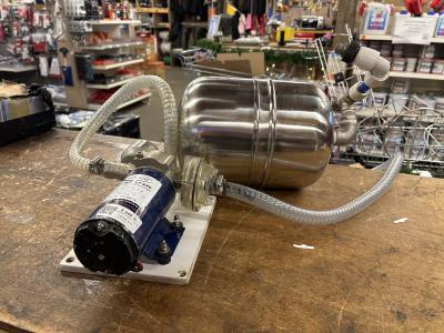 Hydrofoor Marco UP6E 12/24 volt, Watersport en Boten, Bootonderdelen, Gebruikt