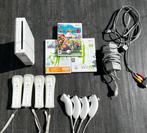 Wii Spelcomputer + 4 controllers & extras, Verzenden, Zo goed als nieuw, Met 2 controllers