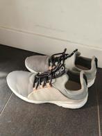 Osaka indoor zaalsportschoenen maat 40, Sportschoenen, Ophalen of Verzenden, Grijs, Osaka