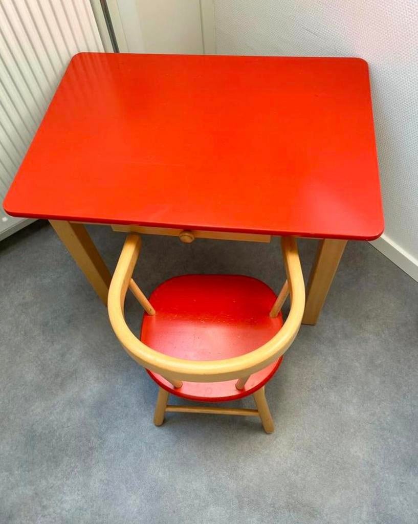 Kindertafel met stoeltje, Ophalen, Gebruikt, Tafel(s) en Stoel(en)