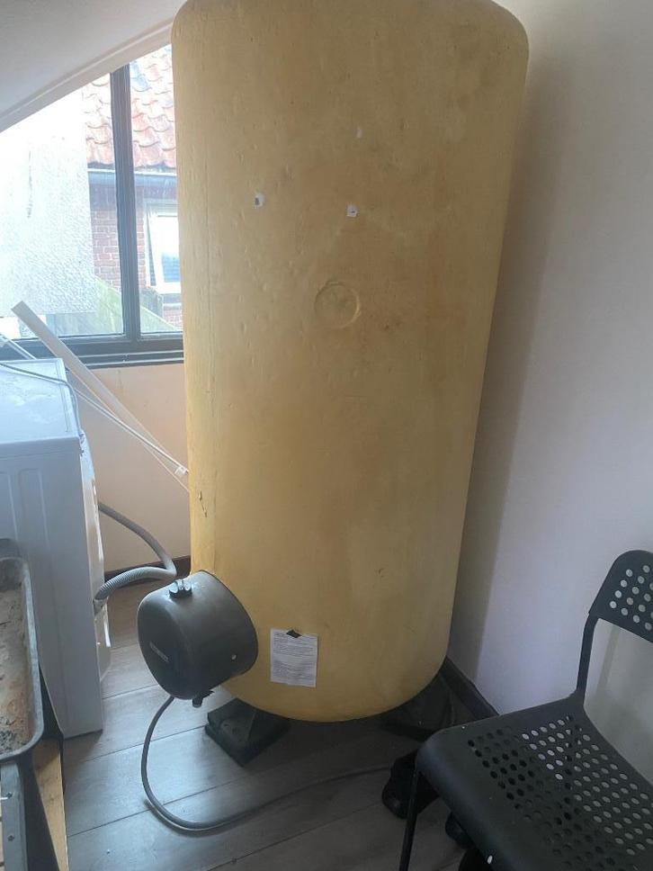 Elektrische boiler 300 liter – zo goed als nieuw, Doe-het-zelf en Verbouw, Geisers en Boilers, Zo goed als nieuw, Boiler, 100 liter of meer